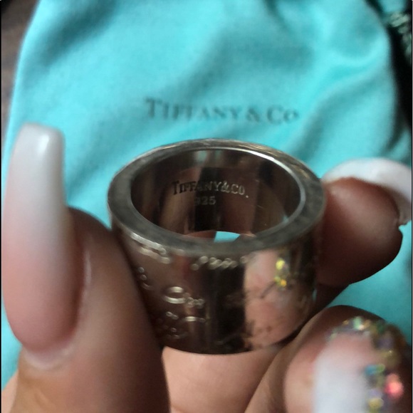 Tiffany & Co Scripted Ring - Picture 4 of 7